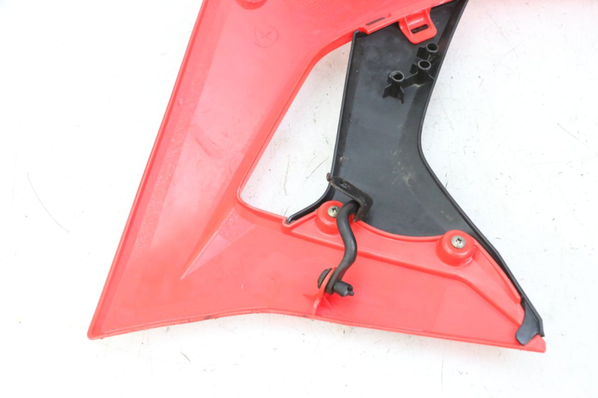 photo de RIGHT FRONT FAIRING HONDA CRF-F CRF F 110 (2019 - 2022) - Technical close-up