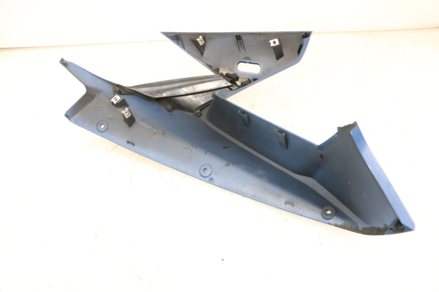 photo de RIGHT FRONT FAIRING YAMAHA FJR ABS 1300 (2006 - 2012) - Technical close-up