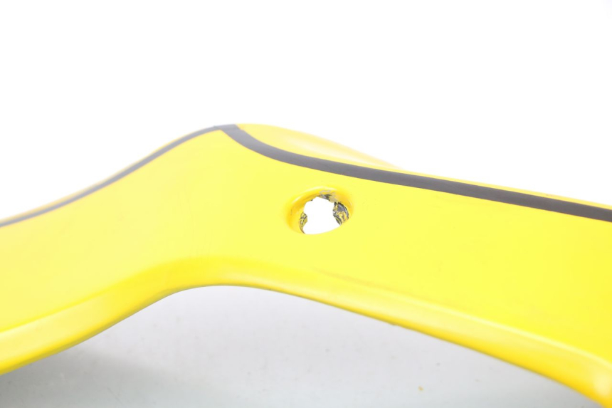 photo de RIGHT FRONT FAIRING SUZUKI GSXF GSX F 600 (1988 - 1997) - Detailed visual inspection