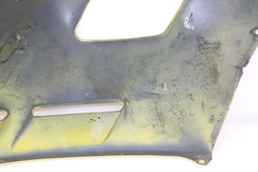 photo de RIGHT FRONT FAIRING SUZUKI GSXF GSX F 600 (1988 - 1997) - Fixing points details