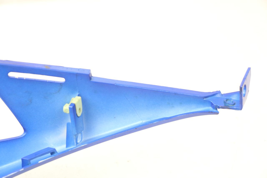 photo de RIGHT FRONT FAIRING PEUGEOT JET FORCE CARBU 50 (2003 - 2016) - Zoom on usage condition