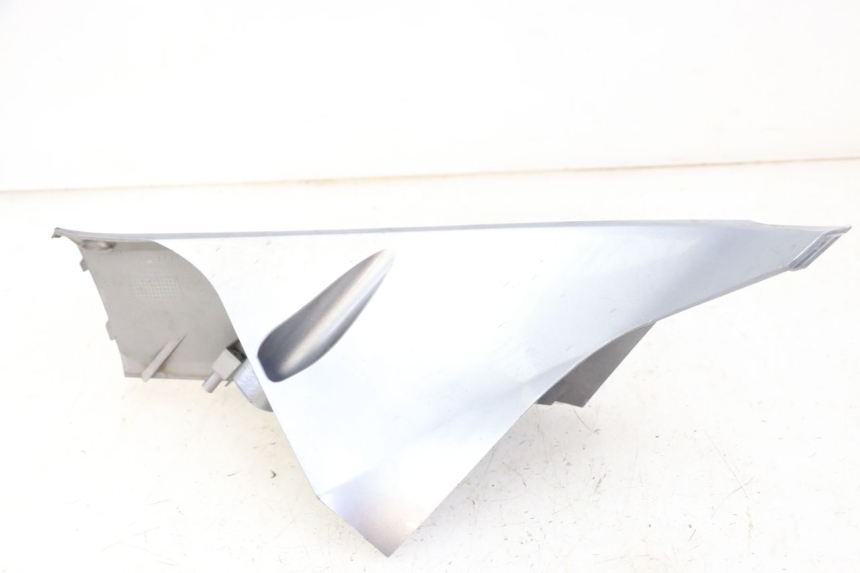 photo de RIGHT FRONT FAIRING SYM JOYMAX 125 (2010 - 2017) - Additional view of the item