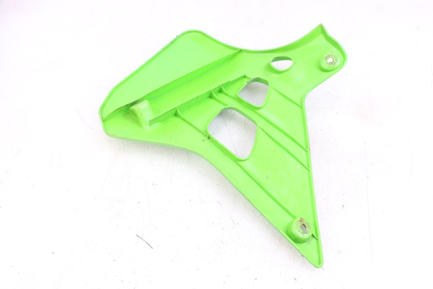 photo de RIGHT FRONT FAIRING KAWASAKI KDX 125 (1990 - 1991) - Zoom on usage condition