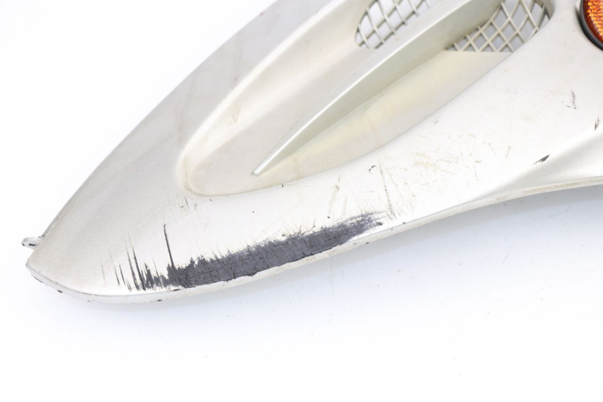 photo de RIGHT FRONT FAIRING KYMCO COBRA 100 (1998 - 2003) - Technical close-up