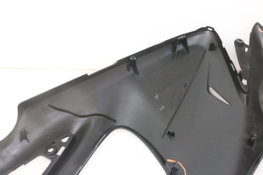 photo de RIGHT FRONT FAIRING HONDA NTV DEAUVILLE ABS 700 (2007 - 2016) - Component detail