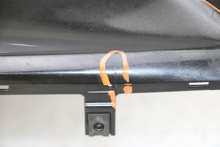 photo de RIGHT FRONT FAIRING HONDA NTV DEAUVILLE ABS 700 (2007 - 2016) - Focus on structure