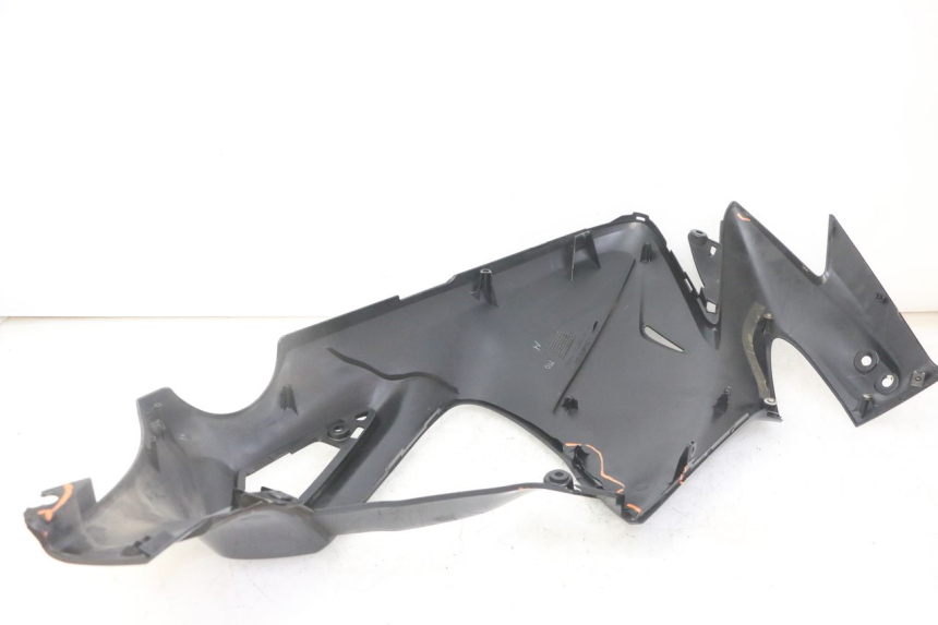 photo de RIGHT FRONT FAIRING HONDA NTV DEAUVILLE ABS 700 (2007 - 2016) - Product overview