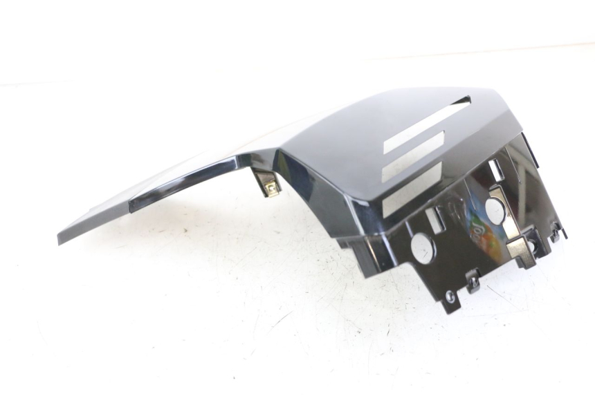 photo de RIGHT FRONT FAIRING PEUGEOT TWEET 4T 50 (2023 - 2025) - Surface and material condition