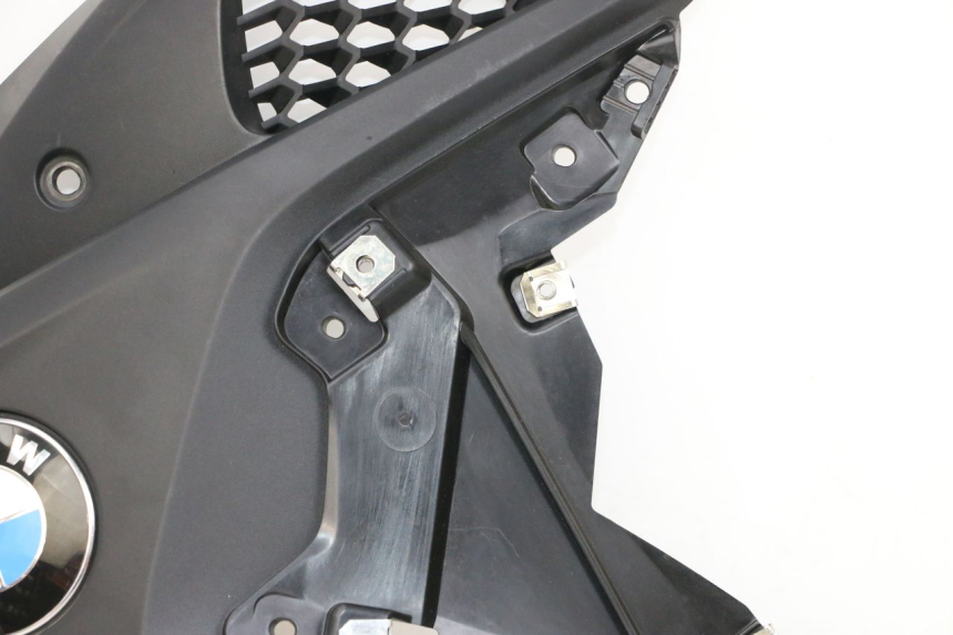 photo de RIGHT FRONT FAIRING BMW R GS 1250 (2021 - 2024) - Component zoom