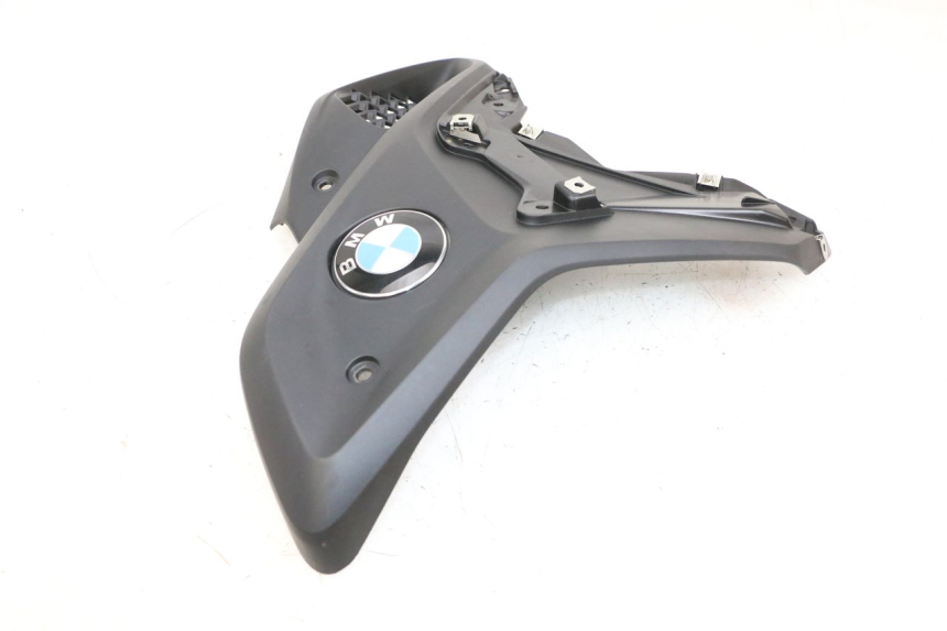 photo de RIGHT FRONT FAIRING BMW R GS 1250 (2021 - 2024) - Fixing points details