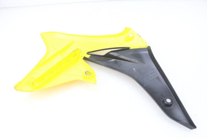 photo de RIGHT FRONT SIDE PANEL SUZUKI RM-Z RMZ 250 (2010 - 2016) - Component detail