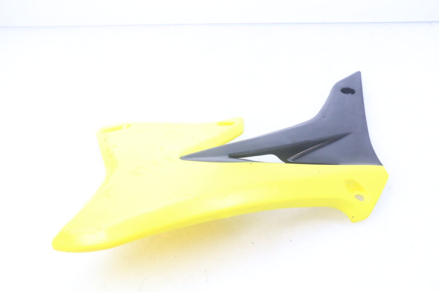 photo de RIGHT FRONT SIDE PANEL SUZUKI RM-Z RMZ 250 (2010 - 2016) - Technical close-up