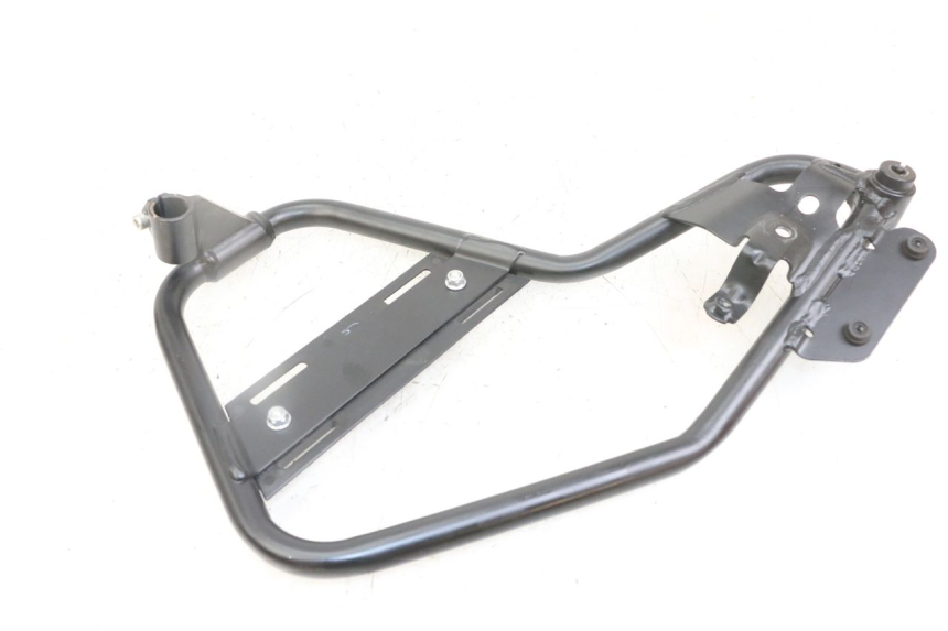 photo de RIGHT FRONT FAIRING ROYAL ENFIELD HYMALAYAN 410 (2016 - 2023) - Component detail