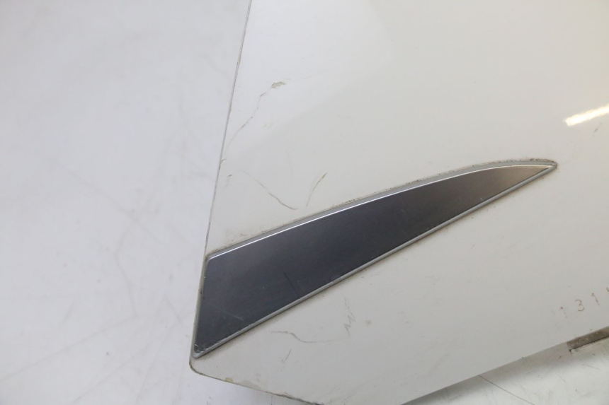 photo de RIGHT FRONT FAIRING PEUGEOT SATELIS 125 (2010 - 2012) - Component detail