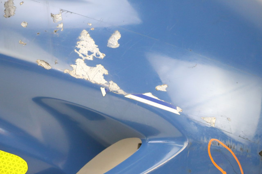 photo de RIGHT FRONT SIDE PANEL YAMAHA TDM ABS 900 (2002 - 2014) - High-resolution close-up