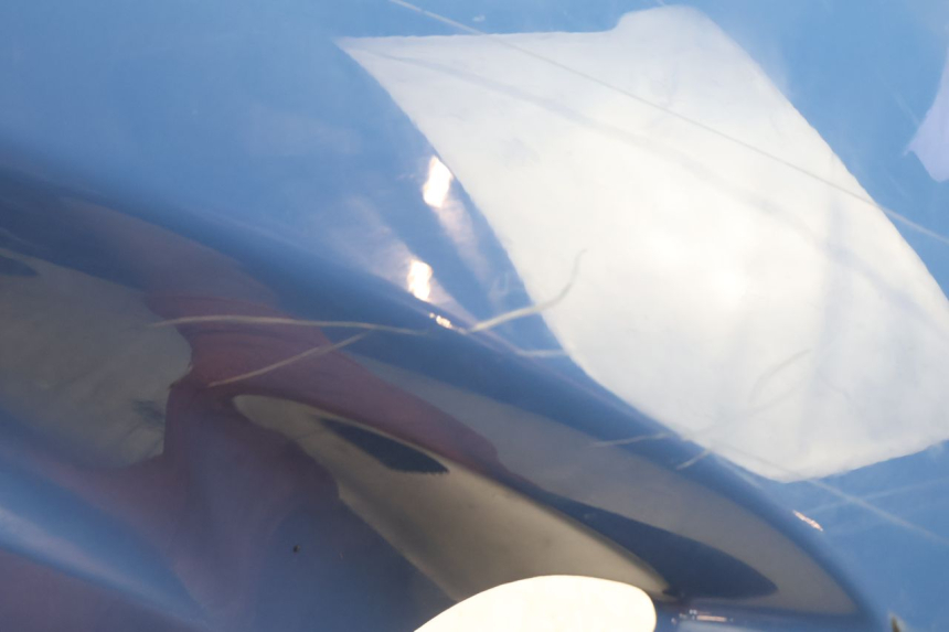 photo de RIGHT FRONT SIDE PANEL YAMAHA TDM ABS 900 (2002 - 2014) - Zoom on usage condition