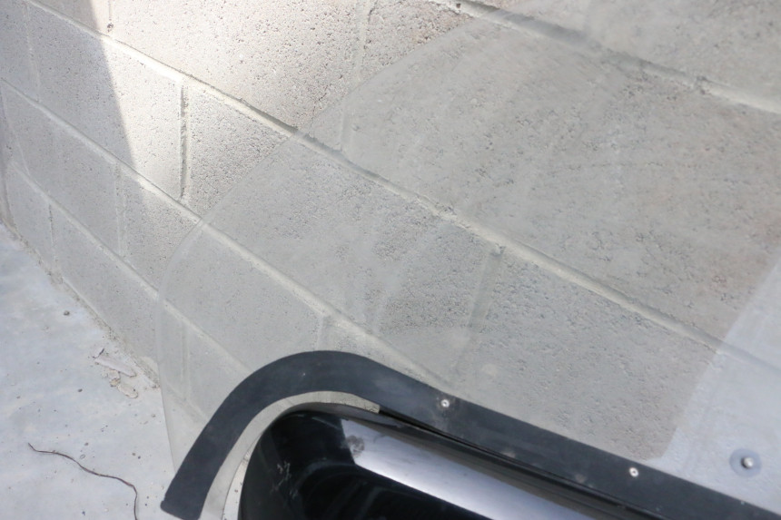 photo de RIGHT FRONT FAIRING RENAULT TWIZY 45 (2012 - 2019) - Surface and material condition