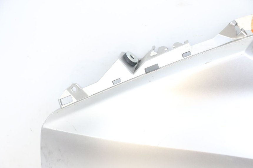 photo de RIGHT FRONT SIDE PANEL YAMAHA XMAX X-MAX ABS 125 (2017 - 2020) - Detailed visual inspection