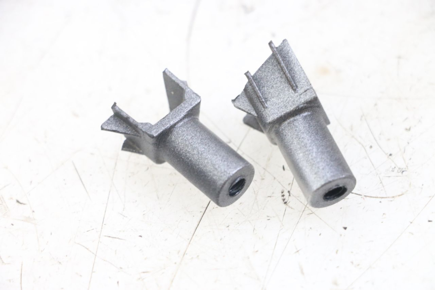 photo de RIGHT FRONT SIDE PANEL YAMAHA XMAX X-MAX ABS 125 (2017 - 2020) - Alternative perspective