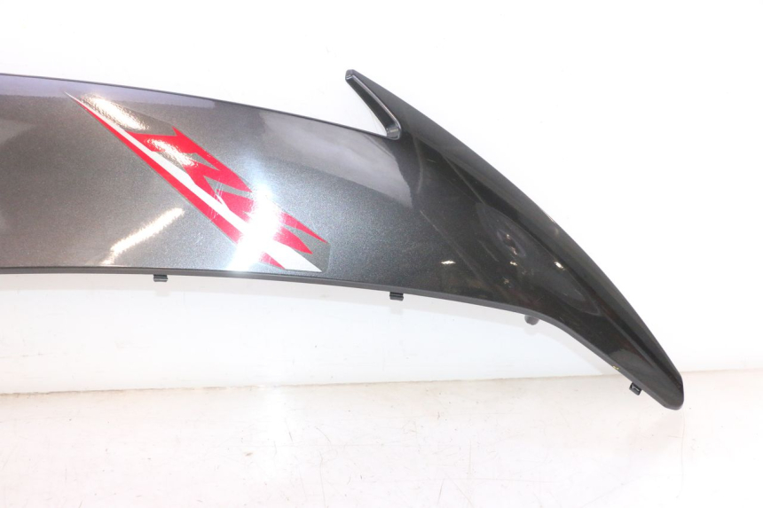 photo de RIGHT FRONT FAIRING YAMAHA YZF R6 600 (2008 - 2009) - Alternative perspective