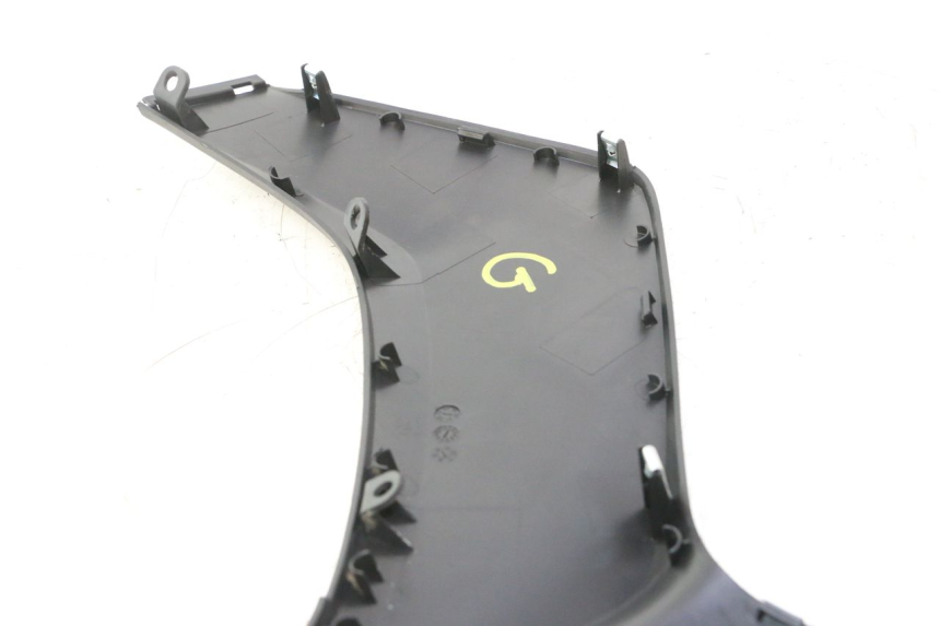photo de LEFT FRONT FAIRING KYMCO AGILITY CITY 16P 125 (2015 - 2024) - Distinctive features