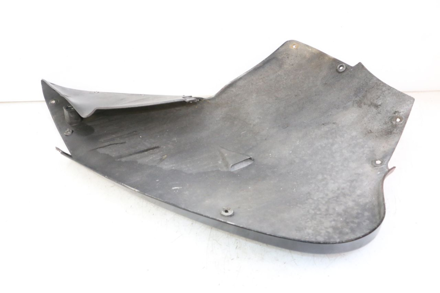 photo de LEFT FRONT FAIRING APRILIA RS 50 (1999 - 2005) - Zoom on usage condition