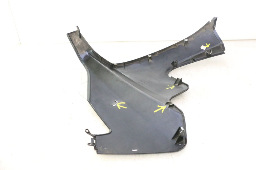 photo de LEFT FRONT FAIRING APRILIA ATLANTIC S 125 (2010 - 2013) - Detailed visual inspection