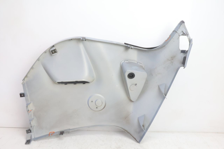 photo de LEFT FRONT SIDE PANEL BMW C1 125 (2000 - 2003) - Surface and material condition