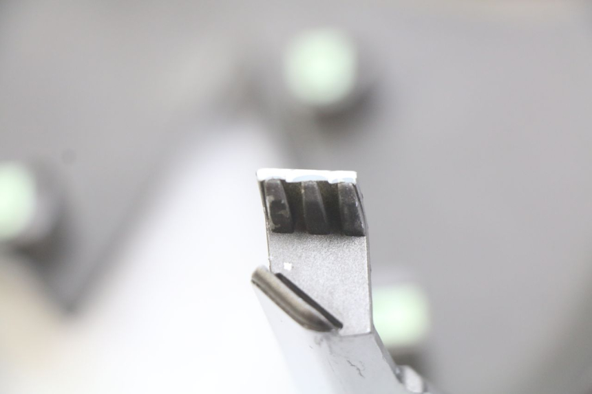 photo de LEFT FRONT SIDE PANEL PEUGEOT CITYSTAR 125 (2011 - 2017) - Zoom on usage condition