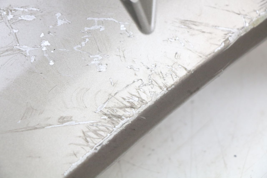 photo de LEFT FRONT SIDE PANEL PEUGEOT CITYSTAR 125 (2011 - 2017) - Surface and material condition