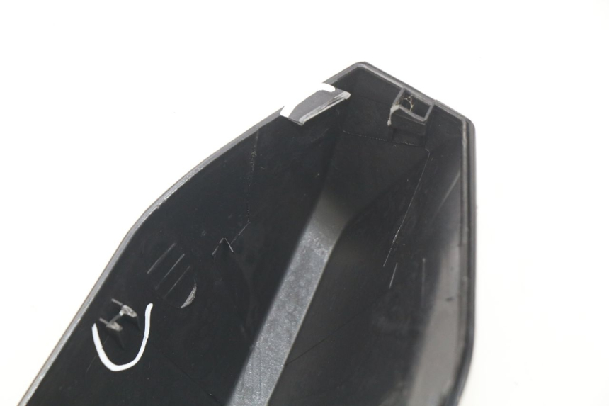 photo de LEFT FRONT FAIRING RIDE CLASSIC 2T 50 (2014 - 2022) - Focus on structure