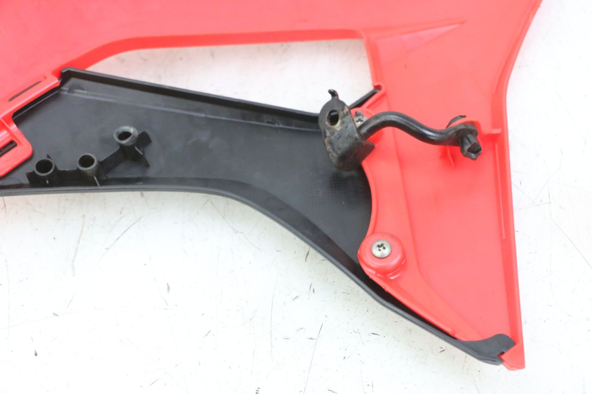 photo de LEFT FRONT FAIRING HONDA CRF-F CRF F 110 (2019 - 2022) - Zoom on usage condition