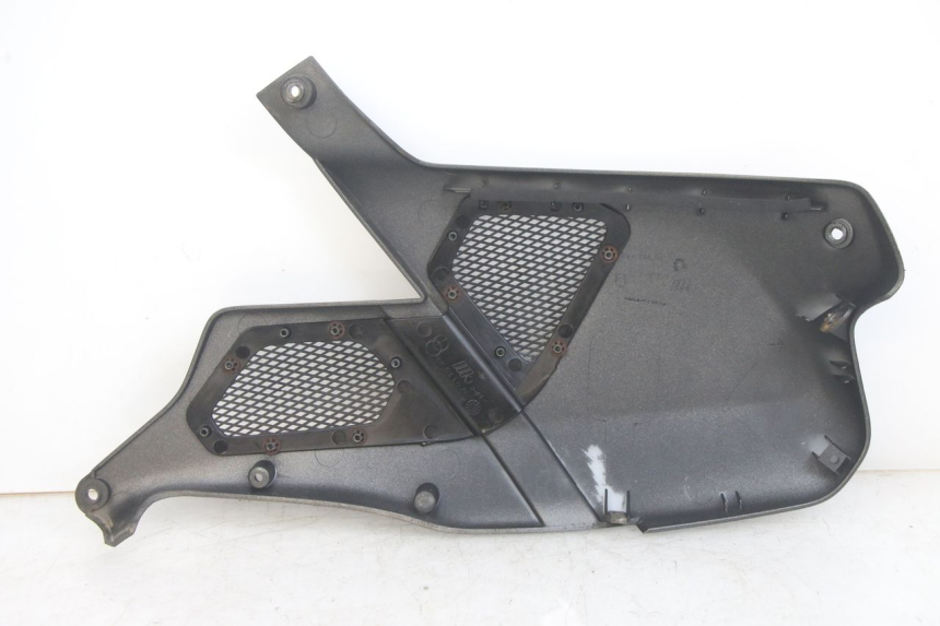 photo de LEFT FRONT SIDE PANEL GILERA DNA 50 (2000 - 2007) - Component detail