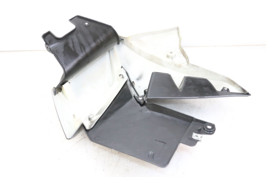 photo de LEFT FRONT FAIRING EBROH BRAVO GLE 1 (2020 - 2024) - Technical close-up