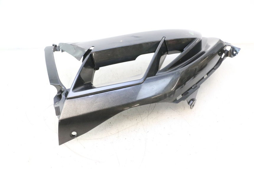 photo de LEFT FRONT SIDE PANEL KAWASAKI ER-6 ER6 F ABS 650 (2012 - 2016) - Focus on structure