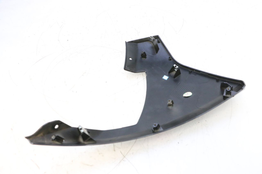 photo de LEFT FRONT FAIRING KEEWAY F-ACT FACT EVO 50 (2020 - 2026) - Zoom on usage condition