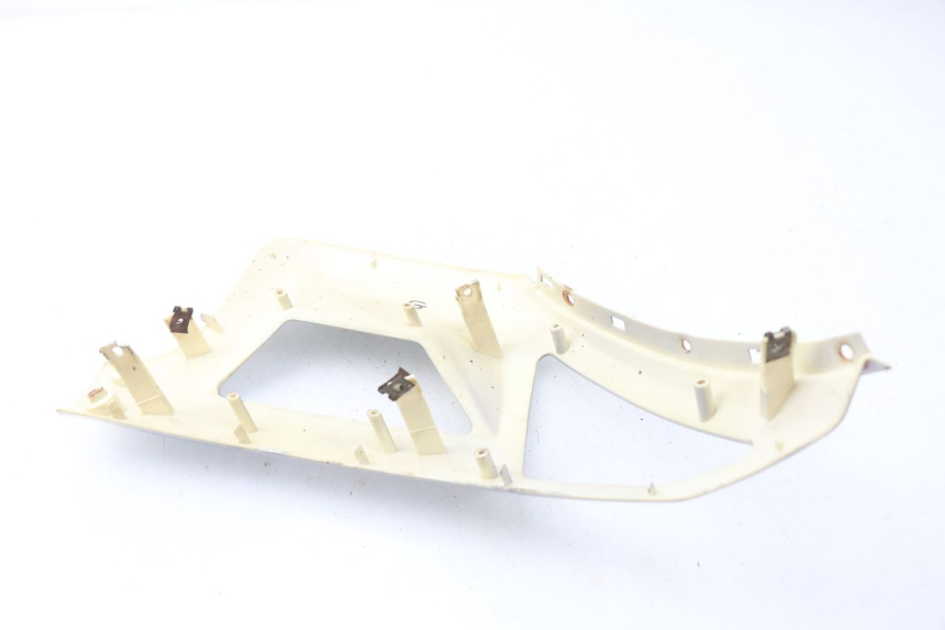 photo de LEFT FRONT FAIRING LINTEX FEVER 2T 50 (2009 - 2022) - Zoom on usage condition