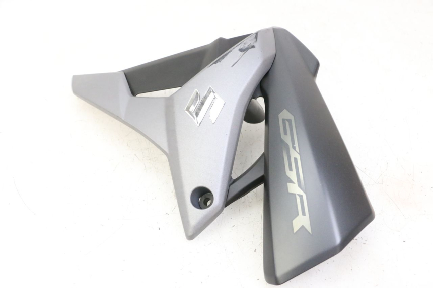 photo de LEFT FRONT FAIRING SUZUKI GSR 750 (2011 - 2017) - Component detail