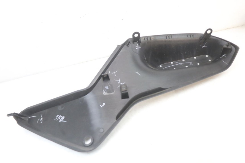 photo de LEFT FRONT FAIRING HUSQVARNA SVARTPILEN 401 (2018 - 2023) - Product overview