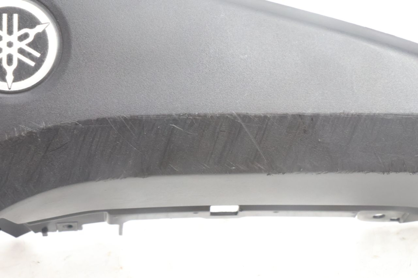 photo de FRONT LEFT LOWER SIDE PANEL YAMAHA N-MAX NMAX 125 (2021 - 2024) - Alternative perspective