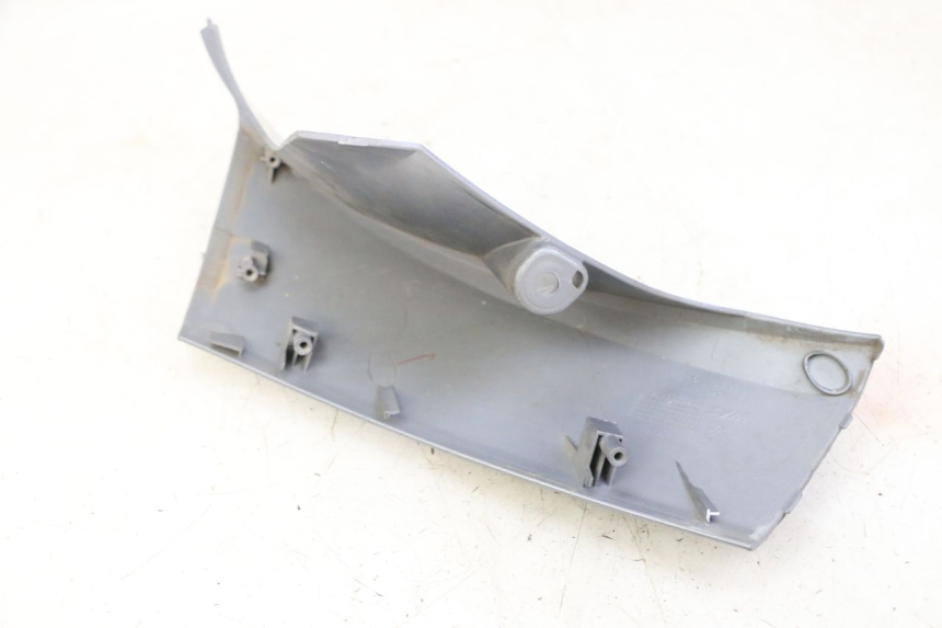 photo de LEFT FRONT FAIRING SYM JOYMAX 125 (2010 - 2017) - Alternative perspective