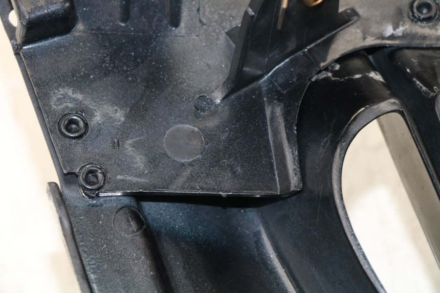 photo de LEFT FRONT FAIRING BMW K LT ABS 1100 (1990 - 1996) - Component detail