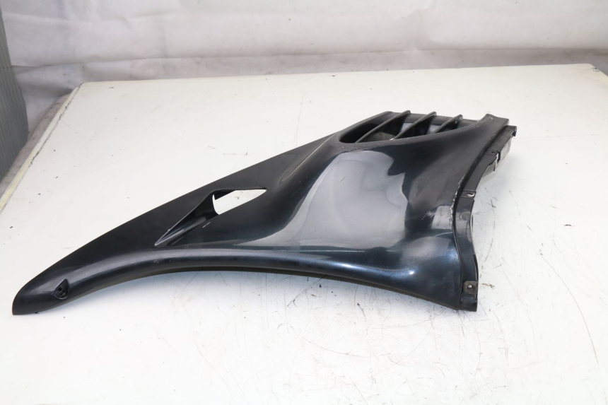 photo de LEFT FRONT FAIRING BMW K LT ABS 1100 (1990 - 1996) - Distinctive features