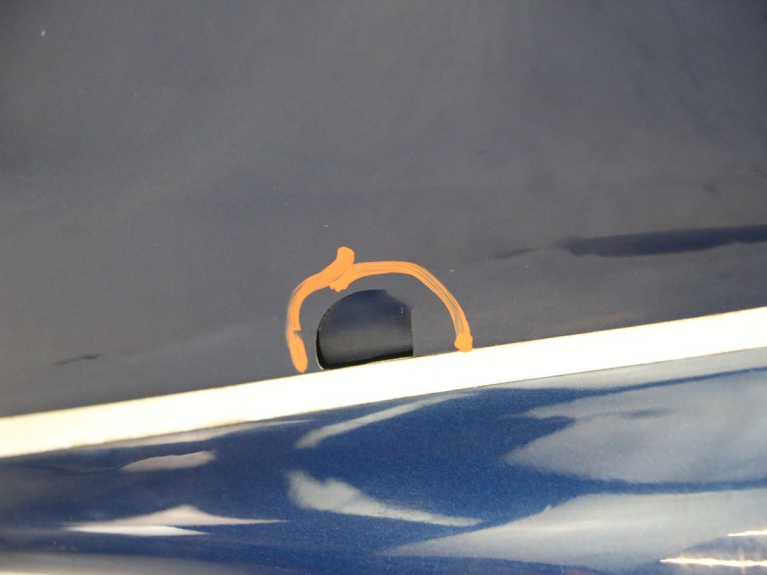 photo de LEFT FRONT FAIRING KAWASAKI ZR7 ZR-7 S 750 (1999 - 2004) - Focus on structure