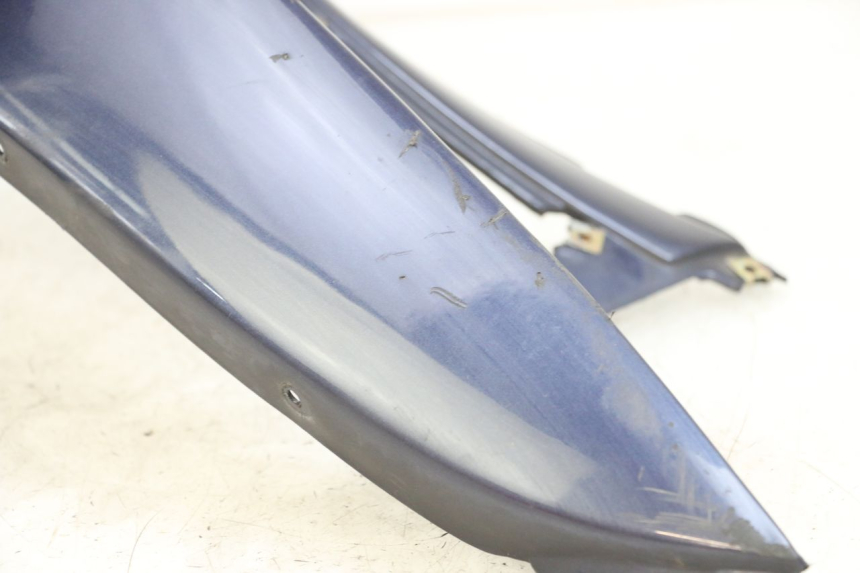 photo de LEFT FRONT FAIRING RENAULT KOURANOS 125 (2001 - 2004) - Zoom on usage condition