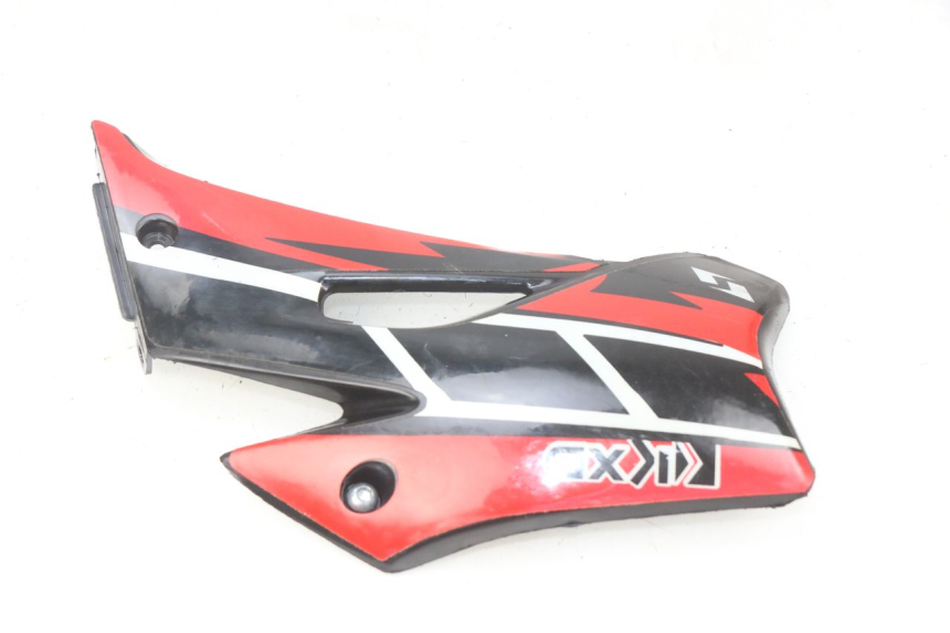 photo de LEFT FRONT SIDE PANEL POCKET BIKE KXD 50 - Zoom on usage condition