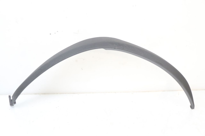 photo de LEFT FRONT FAIRING PIAGGIO MP3 HPE 350 (2018 - 2020) - Technical close-up