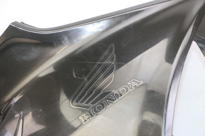 photo de LEFT FRONT FAIRING HONDA NTV DEAUVILLE ABS 700 (2007 - 2016) - Technical close-up