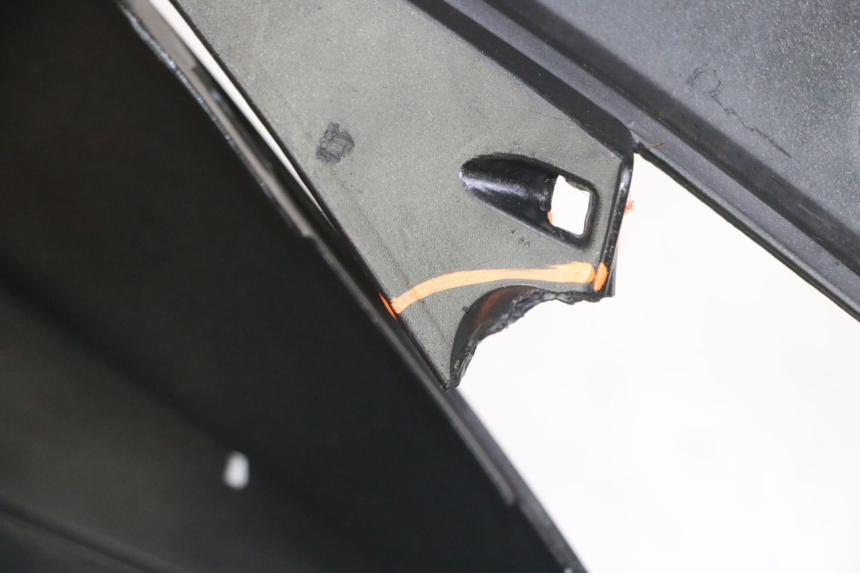 photo de LEFT FRONT FAIRING HONDA NTV DEAUVILLE ABS 700 (2007 - 2016) - Technical close-up