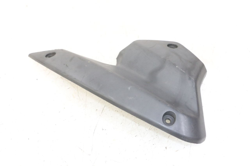 photo de LEFT FRONT FAIRING PEUGEOT KISBEE 4T 50 (2018 - 2022) - Technical close-up